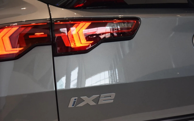 BMW iX2 cena 320900 przebieg: 5, rok produkcji 2024 z Kutno małe 704